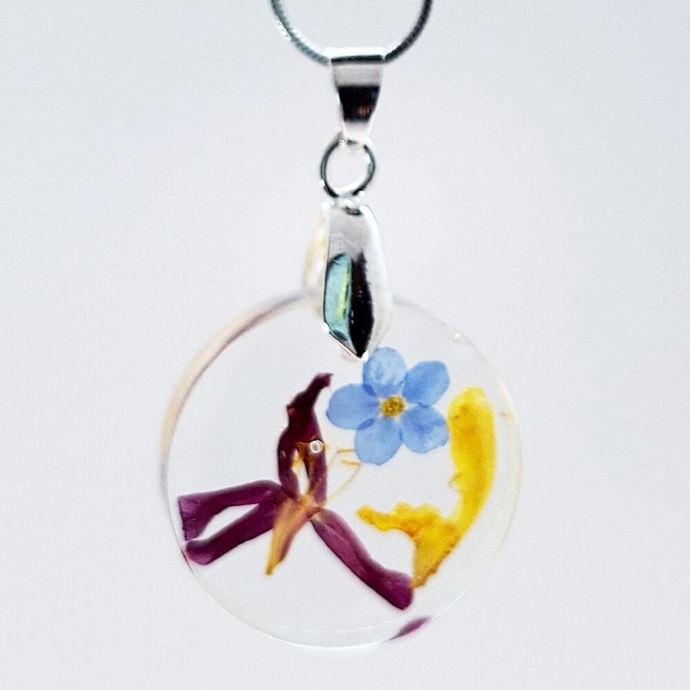 Handmade floral necklace/wild flowers pendants/real flowers pendant/real flower